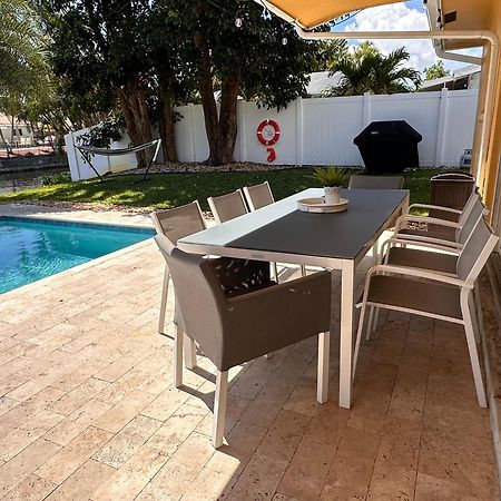 New! Waterfront Heated Pool & Jacuzzi 2 Mi To Beach - Fishing Pier Relaxing Spa & Hammock Форт Лодърдейл Екстериор снимка